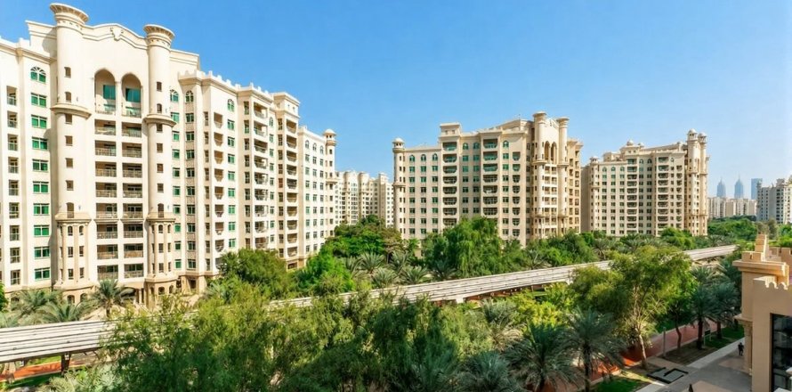 Apartment in Palm Jumeirah, Dubai 2 bedrooms, 166.7 sq.m. № 139451