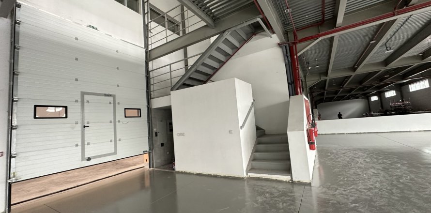 Almacén en Al Qusais, Dubai, 267.8 m², № 6122