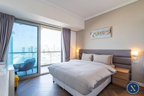 Apartment in Dubai Marina, Dubai 3 bedrooms, 163 sq.m. № 45969 - photo 17