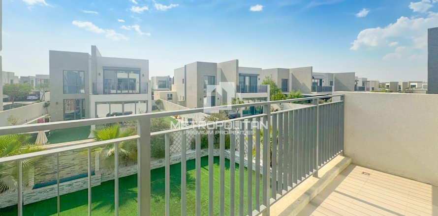 Вилла в EMAAR South, Dubai South (Dubai World Central), Дубай, 3 спальни, 476м², № 73330