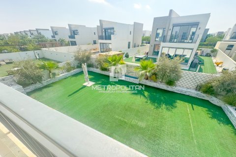 Villa en EMAAR South, Dubai South (Dubai World Central), Dubai, 3 dormitorios, 476 m², № 73330 - foto 11