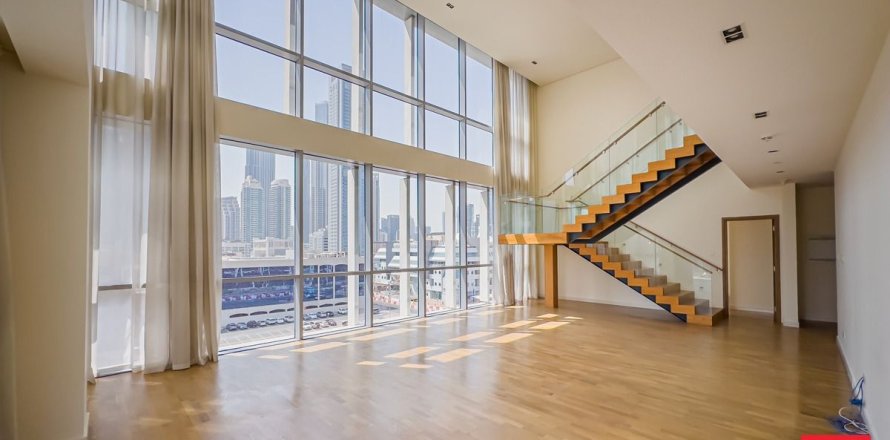 Apartment in Al Wasl, Dubai 4 bedrooms, 323.6 sq.m. № 59783