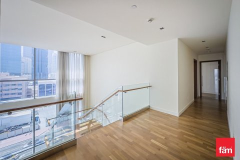 Apartment in Al Wasl, Dubai 4 bedrooms, 323.6 sq.m. № 59783 - photo 25