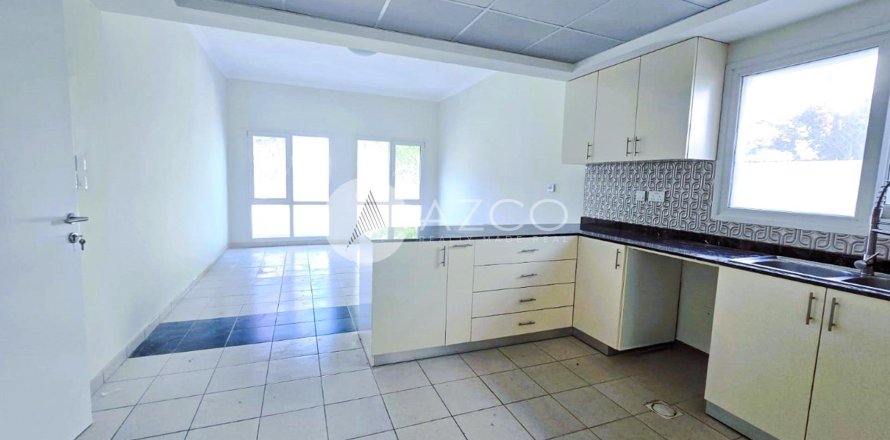 Вилла в Meadows, Дубай, 5 спален, 539.9м², № 37991