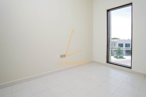 Townhouse in DAMAC Hills (Akoya by DAMAC), Dubai 4 bedrooms, 169 sq.m. № 89065 - photo 9