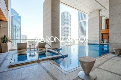 Apartment in Jumeirah Lake Towers, Dubai 1 bedroom, 70 sq.m. № 89067 - photo 11