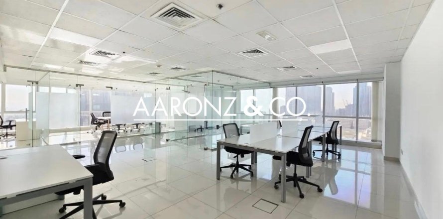 Office in Jumeirah Lake Towers, Dubai 126 sq.m. № 89068