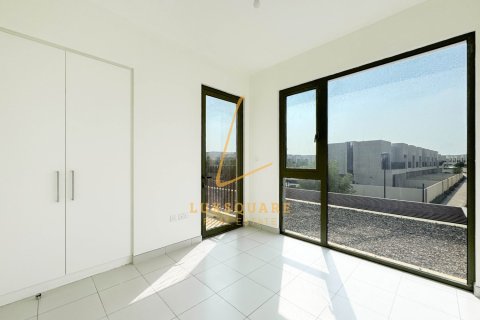 Villa in EMAAR South, Dubai South (Dubai World Central), Dubai 3 bedrooms, 163 sq.m. № 89064 - photo 13