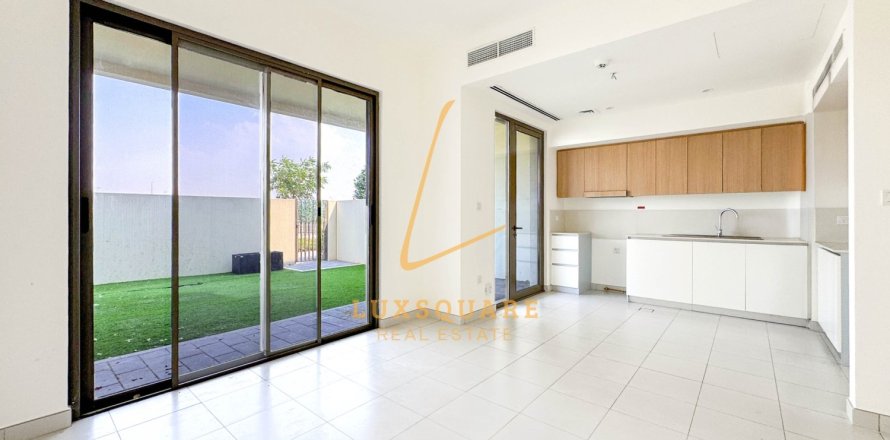 Villa in EMAAR South, Dubai South (Dubai World Central), Dubai 3 bedrooms, 163 sq.m. № 89064