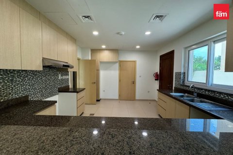 Villa à Dubai, 4 chambres, 510 m², № 50846 - photo 8
