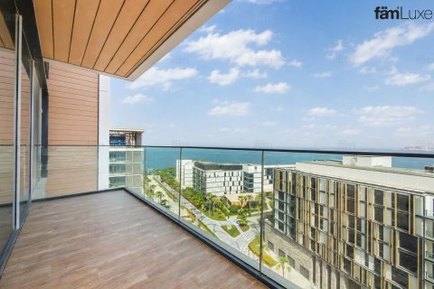 Apartamento en Dubai, 4 dormitorios, 196.1 m², № 141353 - foto 2