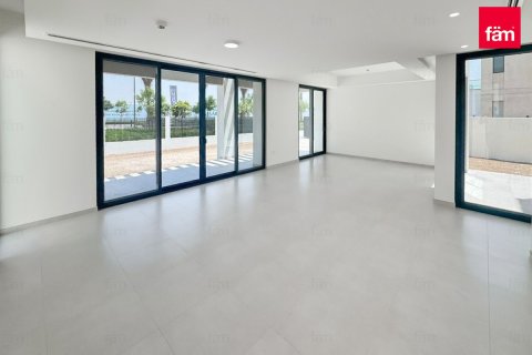 Villa in Dubai 4 bedrooms, 504.7 sq.m. № 49243 - photo 2