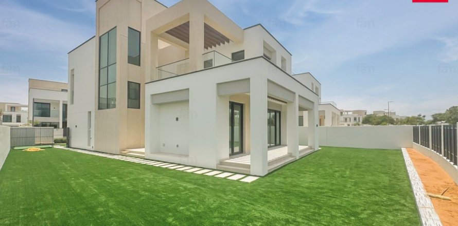 Villa in Dubai 4 bedrooms, 504.7 sq.m. № 49243