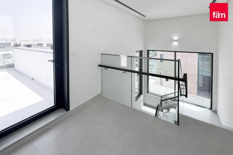 Villa in Dubai 4 bedrooms, 504.7 sq.m. № 49243 - photo 4