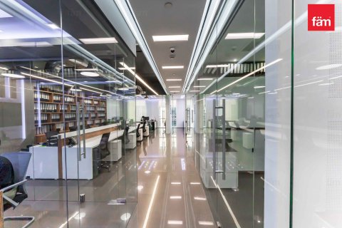 Oficina en Business Bay, Dubai, 181.7 m², № 64649 - foto 11