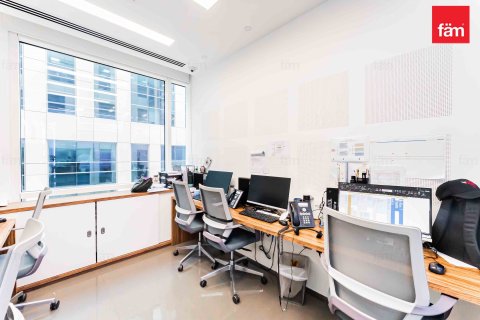Oficina en Business Bay, Dubai, 181.7 m², № 64649 - foto 8