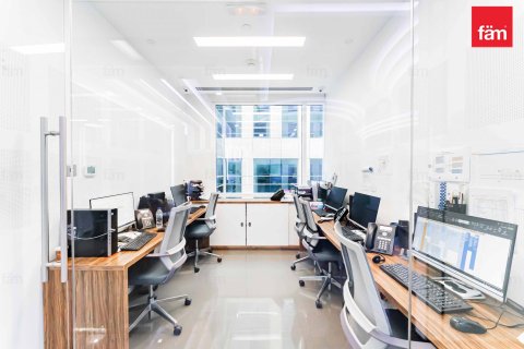 Oficina en Business Bay, Dubai, 181.7 m², № 64649 - foto 5