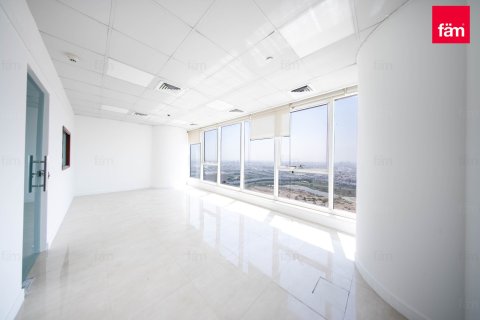 Снять в аренду офис в Бизнес-Бэе, Дубай: 80.4м², № 58946 - фото 1