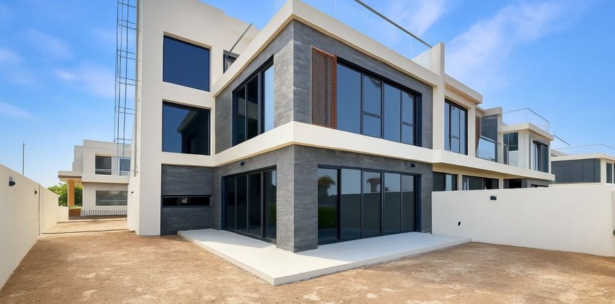 Villa in Dubai 6 bedrooms, 293.8 sq.m. № 58949