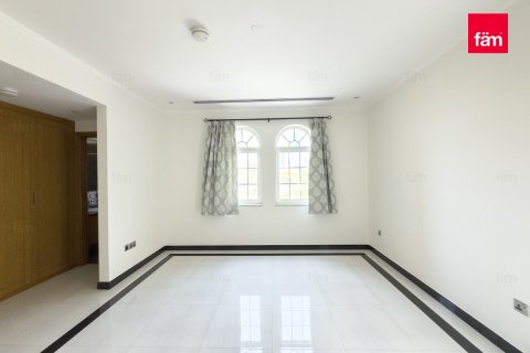 Villa in Dubai 5 bedrooms, 800 sq.m. № 58950 - photo 27