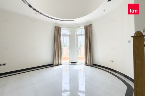Villa in Dubai 5 bedrooms, 800 sq.m. № 58950 - photo 14