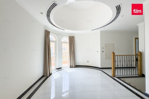 Villa in Dubai 5 bedrooms, 800 sq.m. № 58950 - photo 25