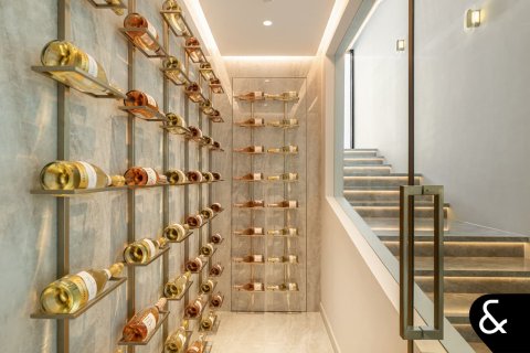 Купить виллу в Дубае: 5 спален, 845м², № 74567 - фото 13