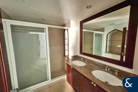 Купить квартиру в Zanzebeel, Old Town, Дубай: 2 спальни, 132м², № 74571 - фото 6