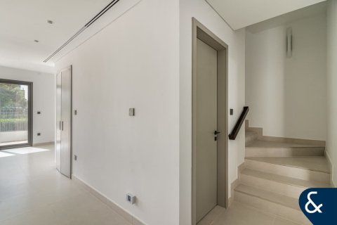 Villa en Tilal Al Ghaf, Dubai, 5 dormitorios, 317 m², № 74568 - foto 4