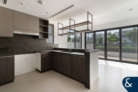 Villa en Tilal Al Ghaf, Dubai, 5 dormitorios, 317 m², № 74568 - foto 3