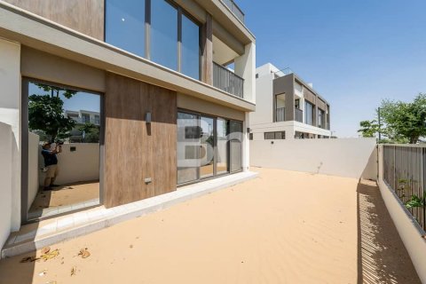 Снять в аренду таунхаус в Tilal Al Ghaf, Дубай: 4 спальни, 317м², № 22089 - фото 28