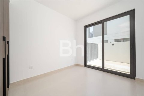 Снять в аренду таунхаус в Tilal Al Ghaf, Дубай: 4 спальни, 317м², № 22089 - фото 4