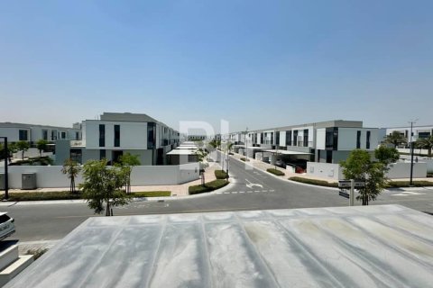 Снять в аренду таунхаус в Al Furjan, Дубай: 3 спальни, 255м², № 22090 - фото 13