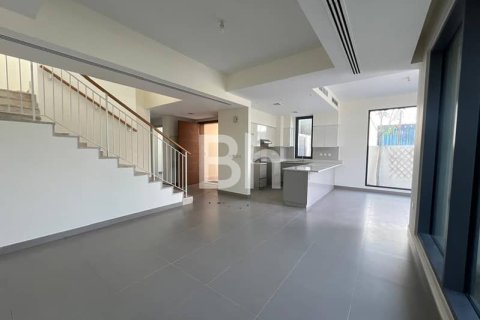 Снять в аренду таунхаус в Дубай Хилс Эстейт, Дубай: 5 спален, 279м², № 22094 - фото 1