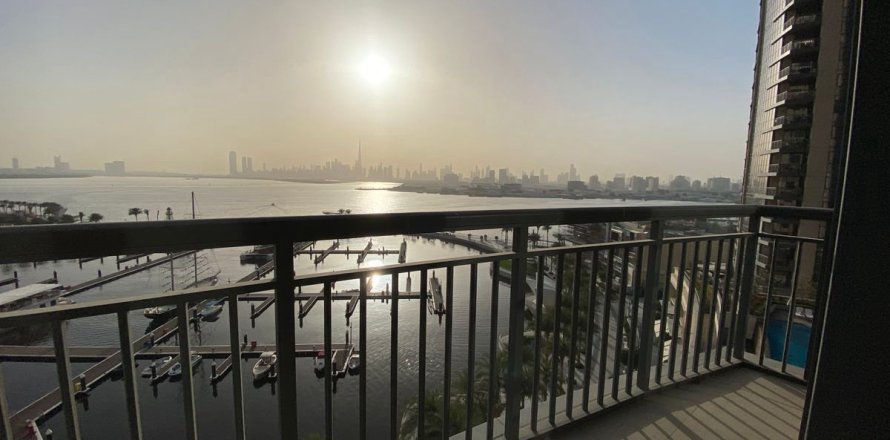 Apartamento en Dubai, 3 dormitorios, 200 m², № 111818