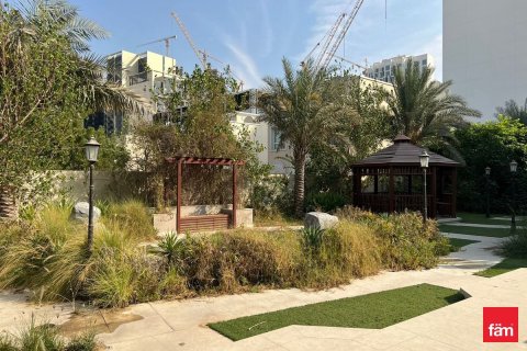 Villa in Dubai 2 bedrooms, 767 sq.m. № 111817 - photo 3