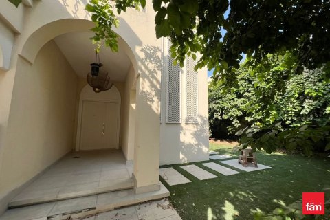 Villa in Dubai 2 bedrooms, 767 sq.m. № 111817 - photo 6