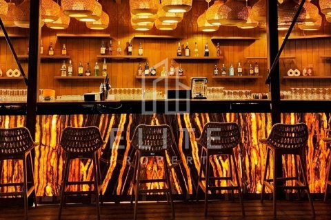 Commercial property in Business Bay, Dubai 528 sq.m. № 38962 - photo 7