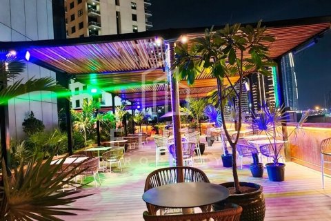 Commercial property in Business Bay, Dubai 528 sq.m. № 38962 - photo 2