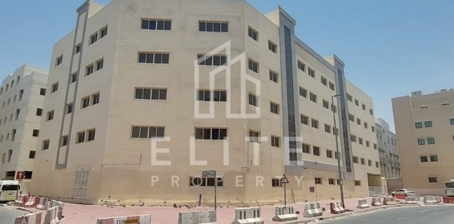 إقامة للمظفين في جبل علي, دبي 7061 م² رقم 38961