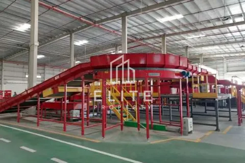 Warehouse in Dubai 7118 sq.m. № 38963 - photo 12