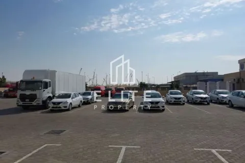 Warehouse in Dubai 7118 sq.m. № 38963 - photo 22