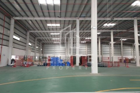 Warehouse in Dubai 7118 sq.m. № 38963 - photo 15