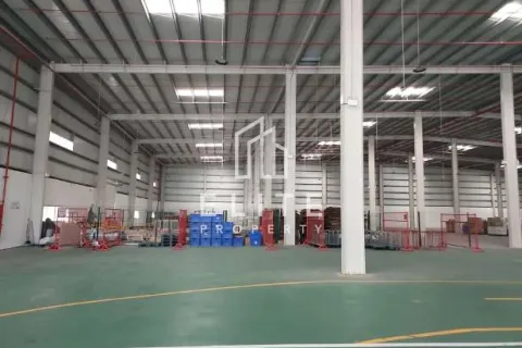 Warehouse in Dubai 7118 sq.m. № 38963 - photo 11