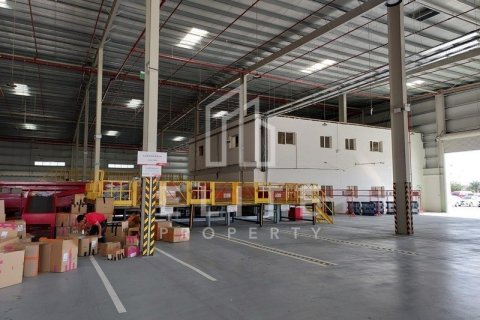Warehouse in Dubai 7118 sq.m. № 38963 - photo 13