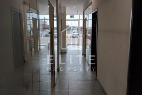 Warehouse in Dubai 7118 sq.m. № 38963 - photo 6