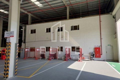 Warehouse in Dubai 7118 sq.m. № 38963 - photo 11