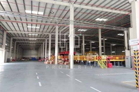Warehouse in Dubai 7118 sq.m. № 38963 - photo 10