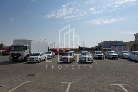 Warehouse in Dubai 7118 sq.m. № 38963 - photo 8
