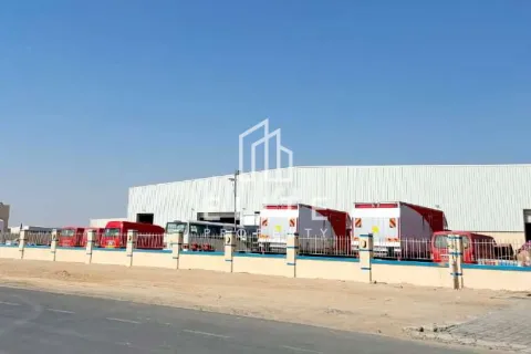 Warehouse in Dubai 7118 sq.m. № 38963 - photo 5